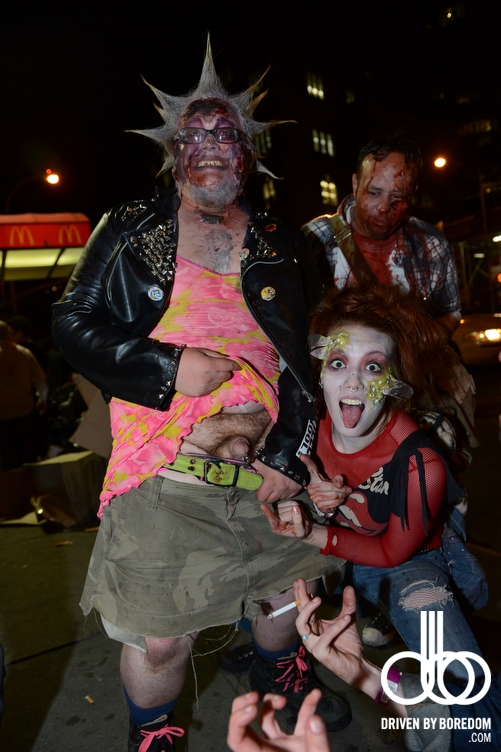 new-york-zombie-crawl-197.JPG